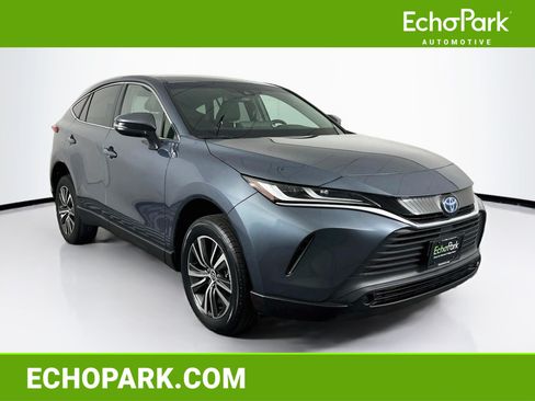 Used 2023 Toyota Venza LE AWD/4WD image 1