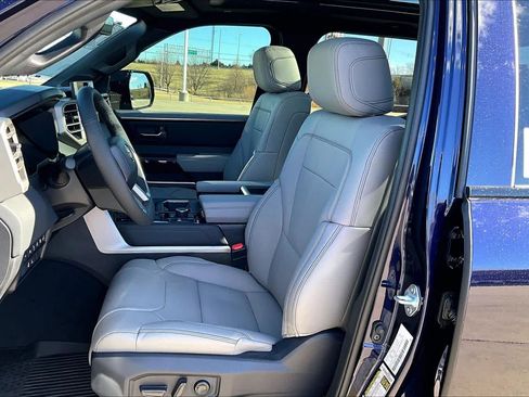 New 2026 Toyota Tundra Limited AWD/4WD image 9