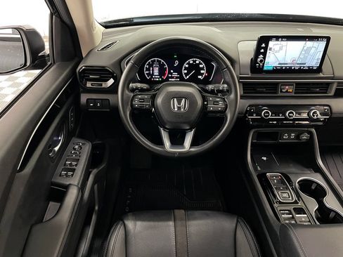 Used 2024 Honda Pilot Touring image 26