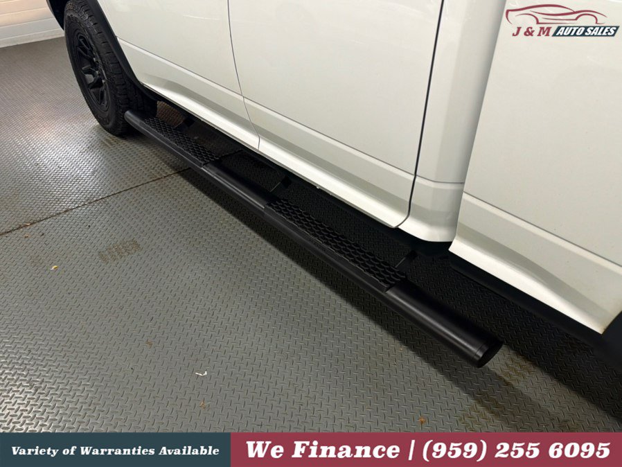 Used 2022 RAM 1500 Warlock AWD/4WD image 13
