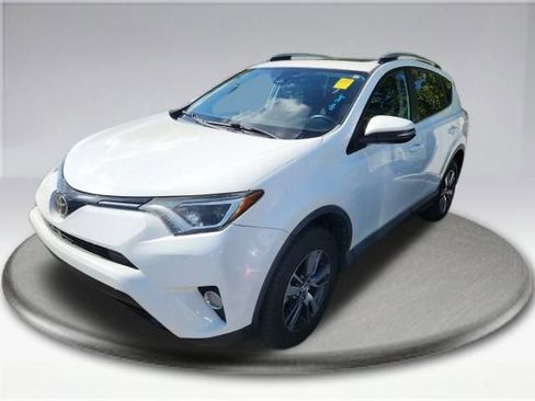 Used 2018 Toyota RAV4 Adventure image 12