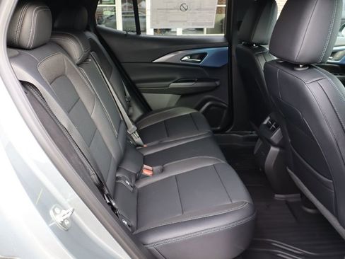 New 2026 Chevrolet Equinox EV LT image 40