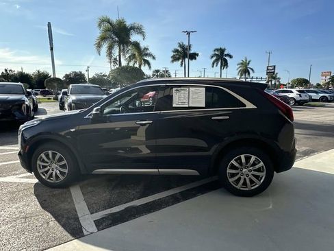 Used 2023 Cadillac XT4 Premium Luxury FWD image 8