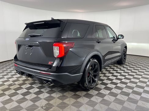 Used 2022 Ford Explorer ST w/ Equipment Group 401A image 5