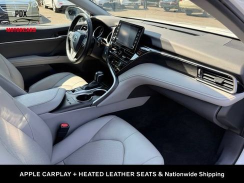 Used 2022 Toyota Camry XLE FWD image 19