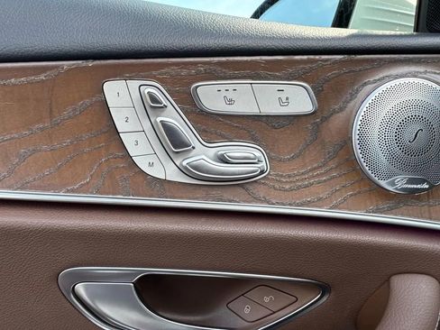 Used 2018 Mercedes-Benz E 300 image 18
