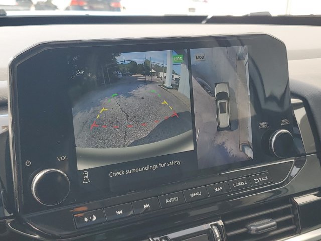 Certified 2024 Nissan Pathfinder Platinum w/ Cargo Package FWD image 16