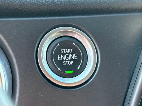 Used 2019 Chevrolet Blazer LT image 20