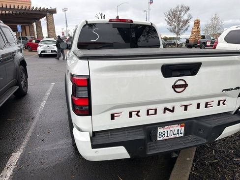 Used 2023 Nissan Frontier PRO-4X w/ Pro Convenience Package image 11