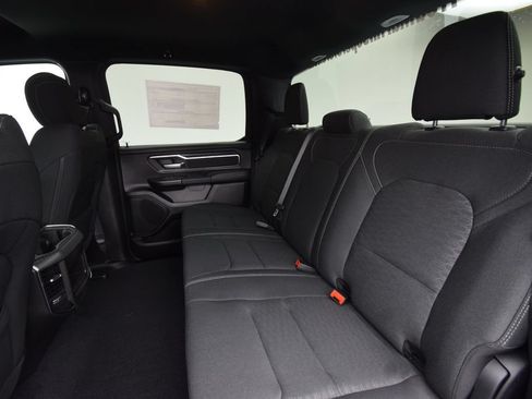 New 2026 RAM 1500 4x4 Crew Cab image 33