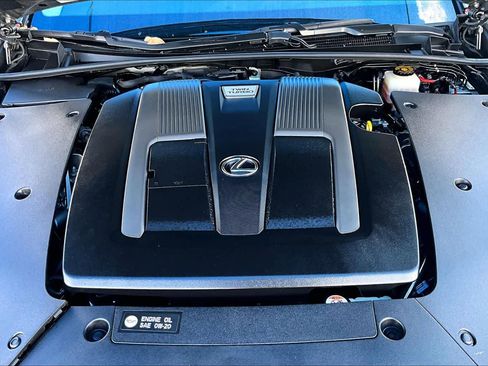 Used 2018 Lexus LS 500 w/ Interior Upgrade Package RWD image 32