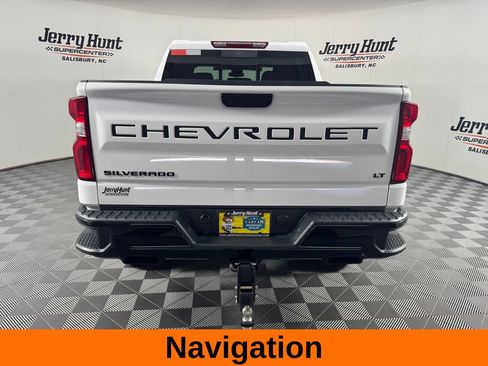 Used 2025 Chevrolet Silverado 1500 LT Trail Boss w/ Dark Appearance Package AWD/4WD image 10