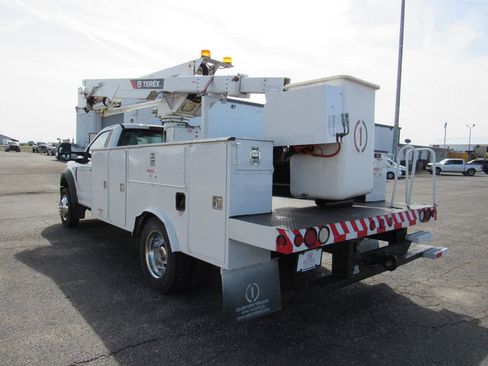 Used 2017 Ford F550 4x4 Regular Cab Super Duty image 5