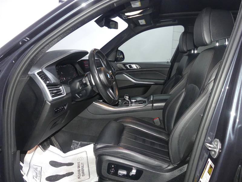 Used 2020 BMW X5 M50i w/ Premium Package AWD/4WD image 22