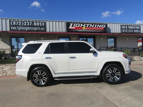 Used 2016 Toyota 4Runner Limited RWD image 5