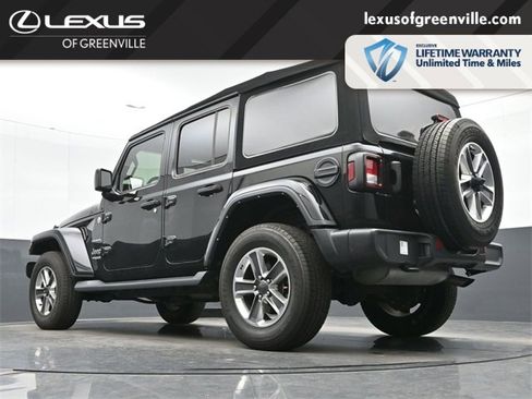 Used 2022 Jeep Wrangler Unlimited Sahara image 14