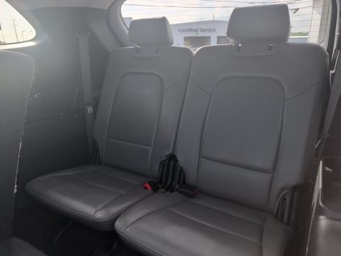 Used 2018 Hyundai Santa Fe AWD image 24