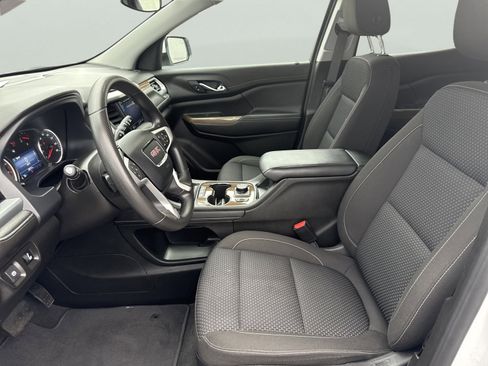 Used 2023 GMC Acadia SLE w/ Driver Convenience Package image 17