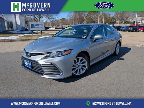 Used 2023 Toyota Camry LE image 1