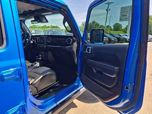 Used 2022 Jeep Wrangler Unlimited Rubicon w/ Trailer Tow Package AWD/4WD image 81