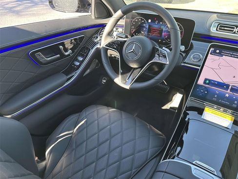 New 2025 Mercedes-Benz S 580 4MATIC Sedan image 26