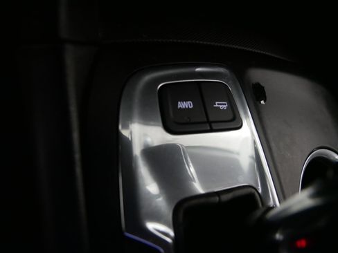 Used 2020 Chevrolet Equinox LT AWD/4WD image 29