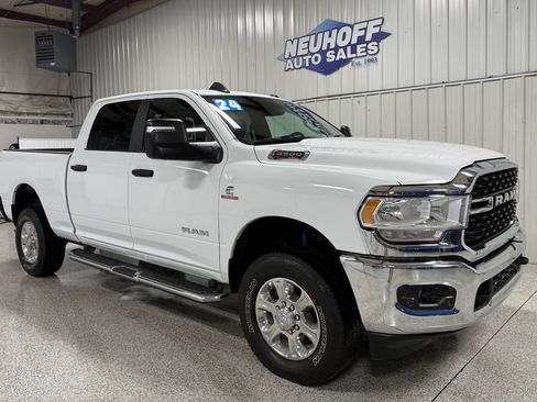 Used 2024 RAM 2500 Big Horn w/ Off Road Package image 2