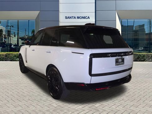 New 2026 Land Rover Range Rover SE AWD/4WD image 3