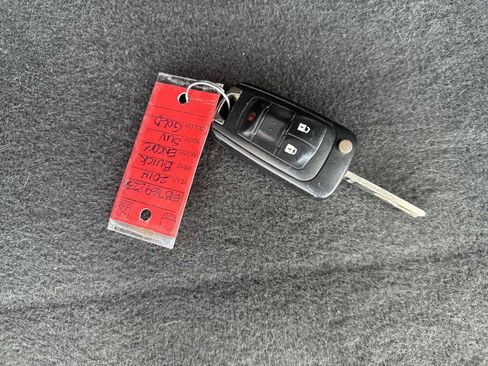 Used 2014 Buick Encore FWD image 28