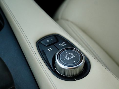 Used 2020 INFINITI QX50 Luxe w/ Navigation Package image 15