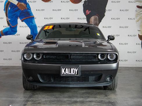 Used 2023 Dodge Challenger SXT w/ Blacktop Package image 18