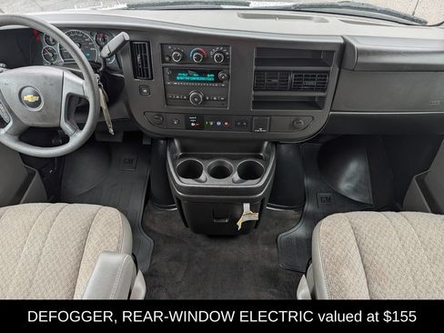 Used 2025 Chevrolet Express 3500 LT w/ LT Preferred Equipment Group RWD image 8