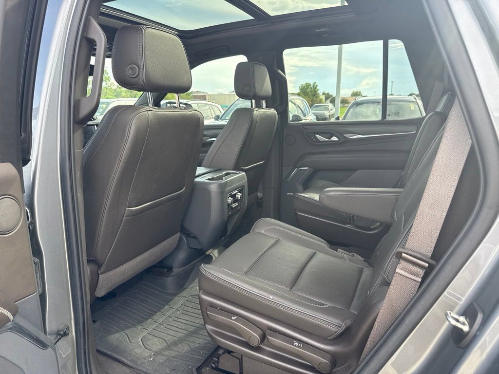 Used 2022 GMC Yukon Denali RWD image 22