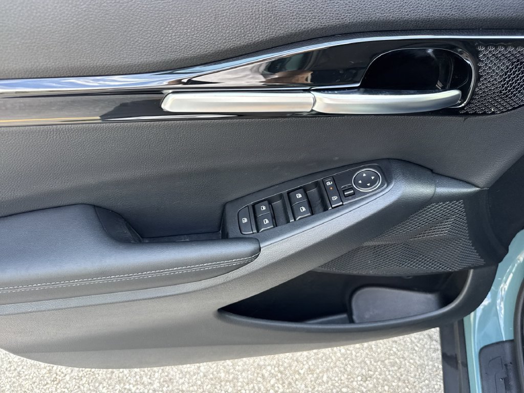 Used 2025 Kia Seltos S FWD image 40