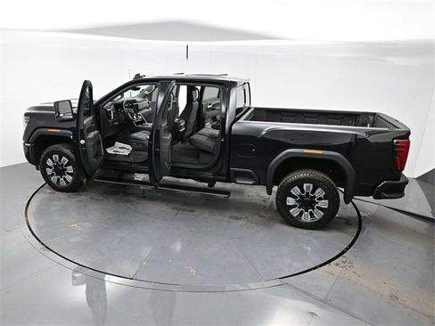 Used 2024 GMC Sierra 2500 Denali w/ Denali Reserve Package image 42