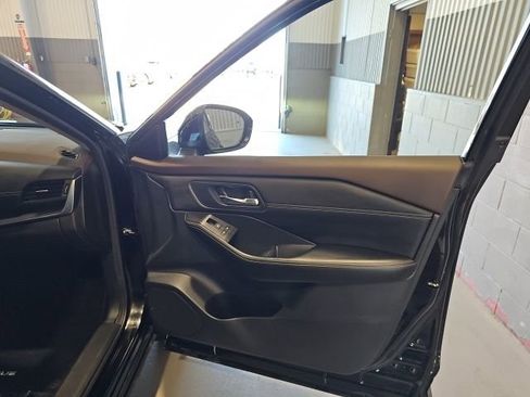 Certified 2023 Nissan Rogue SV w/ SV Premium B Package image 22