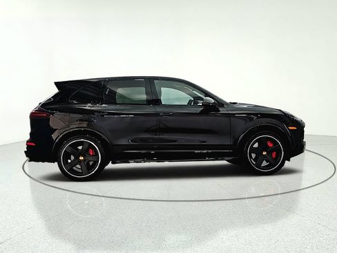Used 2016 Porsche Cayenne GTS AWD/4WD image 8