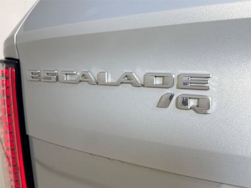 Used 2025 Cadillac Escalade IQ Sport 2 w/ LPO, Floor Liner Package AWD/4WD image 39