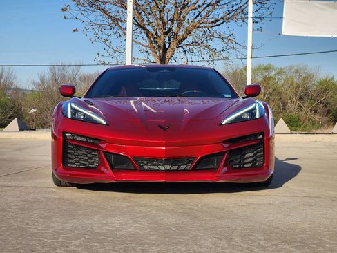 Used 2025 Chevrolet Corvette E-Ray AWD/4WD image 2