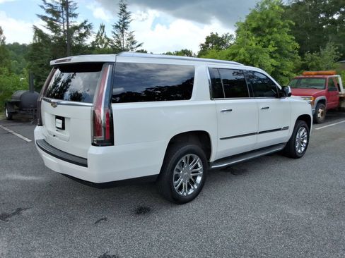Certified 2016 Cadillac Escalade ESV 2WD image 5