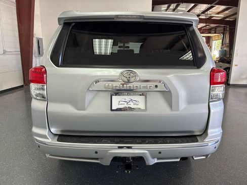 Used 2012 Toyota 4Runner SR5 w/ Convenience Pkg AWD/4WD image 5