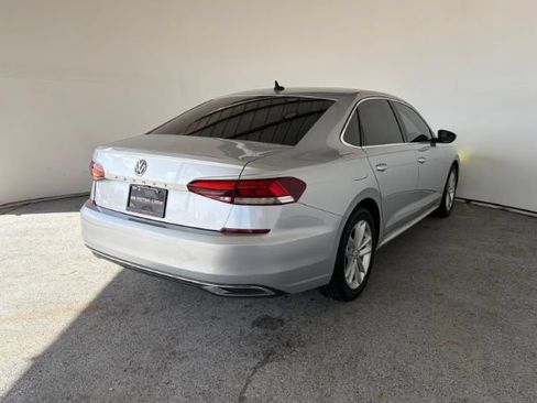 Used 2020 Volkswagen Passat 2.0T SE FWD image 5