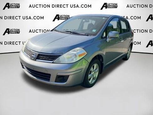 Used 2009 Nissan Versa Hatchback w/ Convenience Pkg FWD image 1