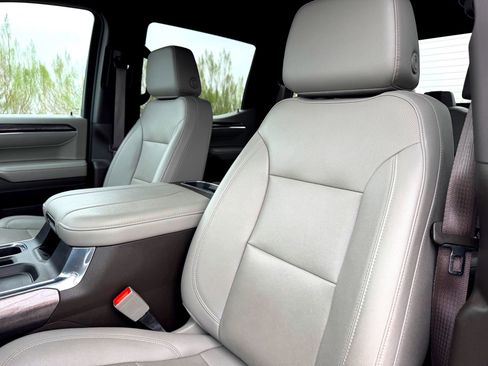 Used 2024 Chevrolet Silverado 1500 LTZ w/ Z71 Off-Road Package image 13