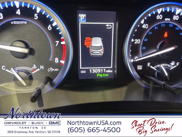 Used 2017 Toyota Highlander Limited AWD/4WD image 16