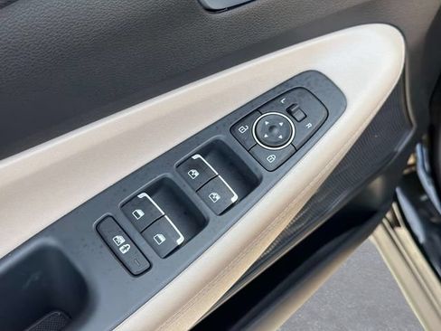Used 2023 Hyundai Santa Fe SEL AWD/4WD image 18