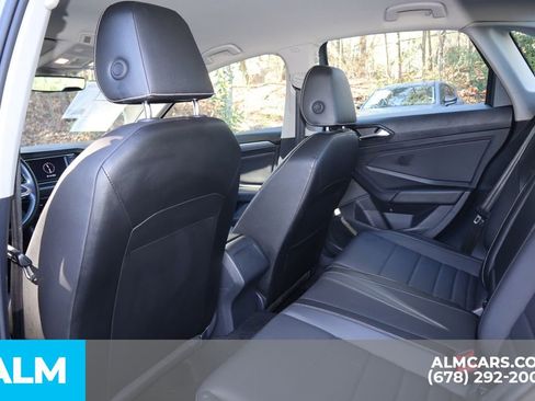 Used 2024 Volkswagen Jetta SE image 21