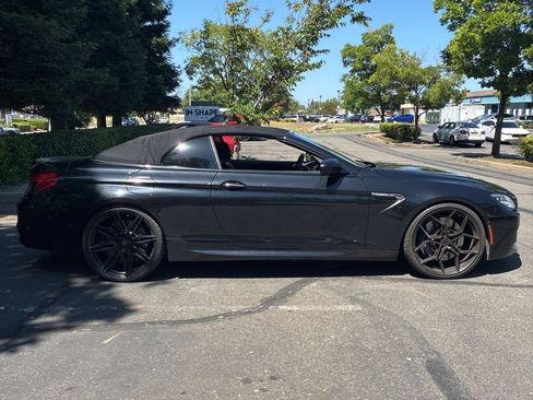 Used 2015 BMW M6 Convertible RWD image 3
