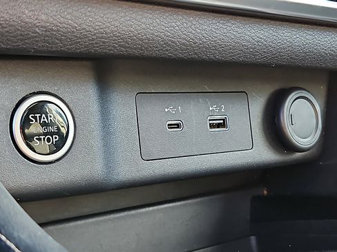 Certified 2023 Nissan Rogue SL w/ SL Premium Package image 23