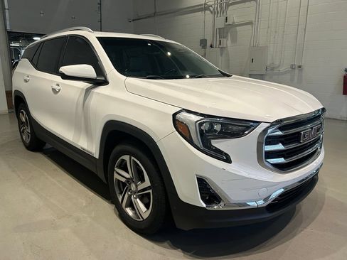 Used 2019 GMC Terrain SLT w/ Preferred Package FWD image 8